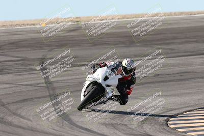 media/Jan-15-2026-Racers Edge (Thu) [[dfebeb70ab]]/3-B Group/Session 2 (Bowl Exit)/